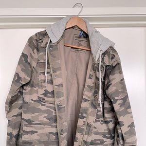 H&M Two tone camo jacket